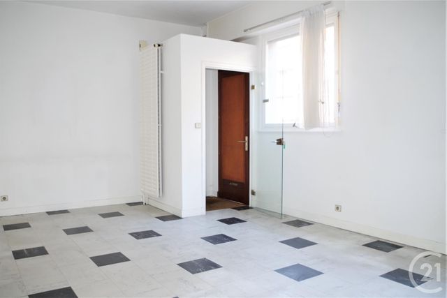 Appartement à louer - 2 pièces - 46.0 m2 - DUNKERQUE - 59 - NORD-PAS-DE-CALAIS - Century 21 Contact Immobilier