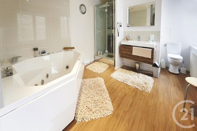maison à vendre - 8 pièces - 188.08 m2 - DUNKERQUE - 59 - NORD-PAS-DE-CALAIS - Century 21 Contact Immobilier maison à vendre - 8 pièces - 188.08 m2 - DUNKERQUE - 59 - NORD-PAS-DE-CALAIS - Century 21 Contact Immobilier