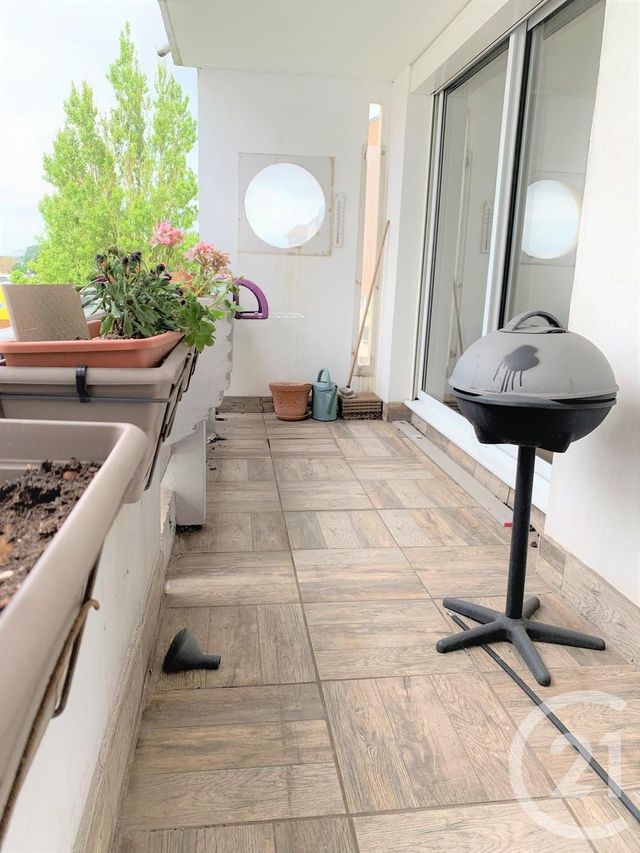 Appartement F4 à vendre - 5 pièces - 105.0 m2 - DUNKERQUE - 59 - NORD-PAS-DE-CALAIS - Century 21 Contact Immobilier Appartement F4 à vendre - 5 pièces - 105.0 m2 - DUNKERQUE - 59 - NORD-PAS-DE-CALAIS - Century 21 Contact Immobilier
