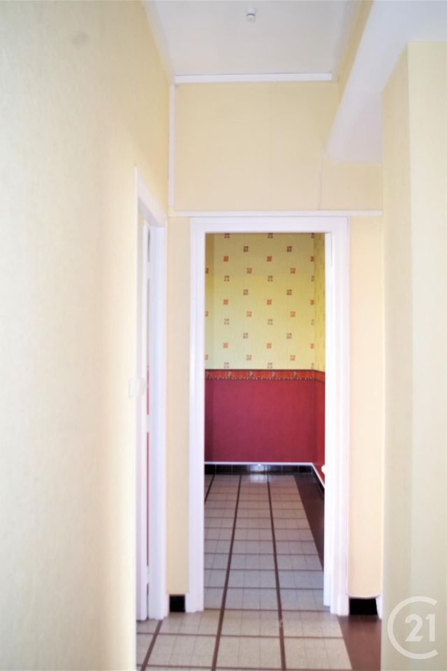 Appartement à louer - 4 pièces - 47.62 m2 - DUNKERQUE - 59 - NORD-PAS-DE-CALAIS - Century 21 Contact Immobilier Appartement à louer - 4 pièces - 47.62 m2 - DUNKERQUE - 59 - NORD-PAS-DE-CALAIS - Century 21 Contact Immobilier