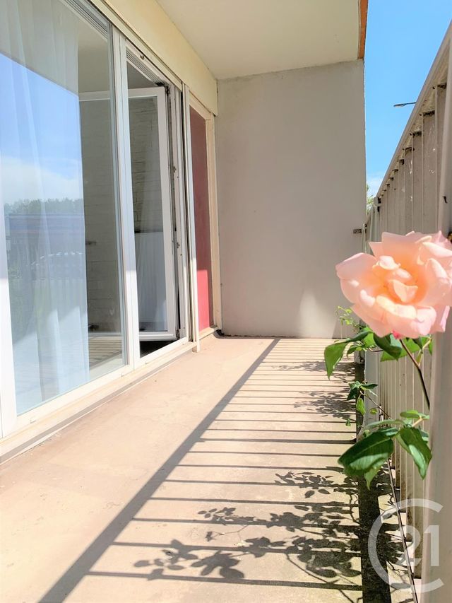 Afficher la photo en grand Appartement F4 à vendre - 6 pièces - 99.79 m2 - DUNKERQUE - 59 - NORD-PAS-DE-CALAIS - Century 21 Contact Immobilier