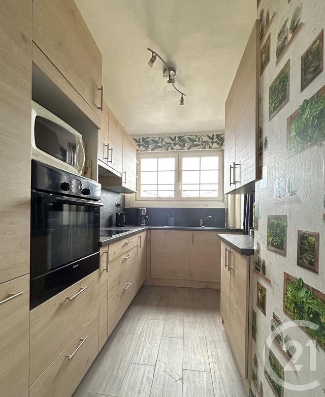 Afficher la photo en grand Appartement F3 à vendre - 3 pièces - 63.0 m2 - DUNKERQUE - 59 - NORD-PAS-DE-CALAIS - Century 21 Contact Immobilier