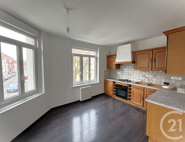 Appartement T2 à louer - 2 pièces - 86.0 m2 - DUNKERQUE - 59 - NORD-PAS-DE-CALAIS - Century 21 Contact Immobilier