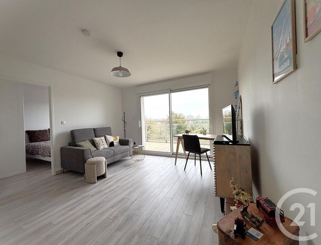 Afficher la photo en grand Appartement F2 à louer - 2 pièces - 37.24 m2 - DUNKERQUE - 59 - NORD-PAS-DE-CALAIS - Century 21 Contact Immobilier