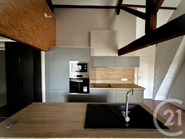 Appartement T2 à louer - 2 pièces - 50.4 m2 - HONDSCHOOTE - 59 - NORD-PAS-DE-CALAIS - Century 21 Contact Immobilier