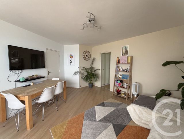 Appartement T3 à louer - 3 pièces - 60.9 m2 - DUNKERQUE - 59 - NORD-PAS-DE-CALAIS - Century 21 Contact Immobilier