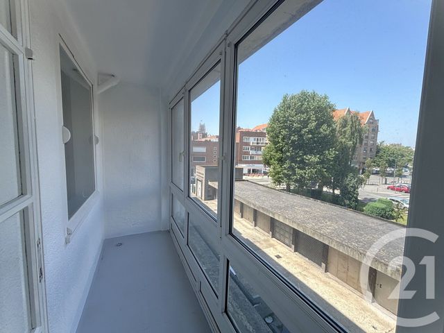 Appartement T3 à louer - 3 pièces - 62.38 m2 - DUNKERQUE - 59 - NORD-PAS-DE-CALAIS - Century 21 Contact Immobilier