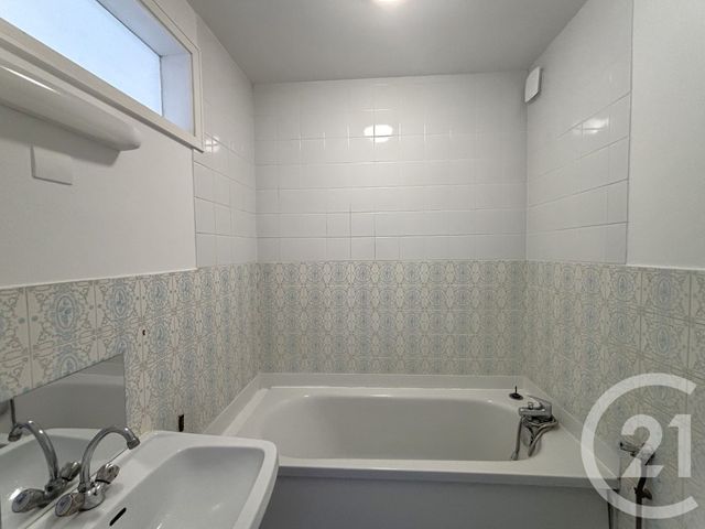 Appartement T3 à louer - 3 pièces - 55.76 m2 - DUNKERQUE - 59 - NORD-PAS-DE-CALAIS - Century 21 Contact Immobilier
