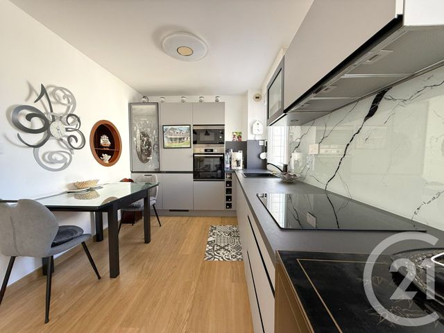 Appartement F3 à vendre - 4 pièces - 87.13 m2 - DUNKERQUE - 59 - NORD-PAS-DE-CALAIS - Century 21 Contact Immobilier