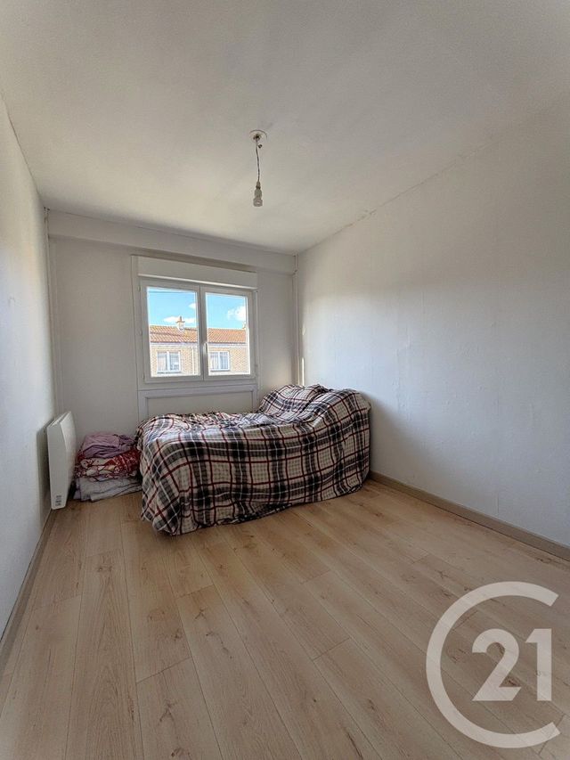 maison à louer - 4 pièces - 77.1 m2 - BOURBOURG - 59 - NORD-PAS-DE-CALAIS - Century 21 Contact Immobilier